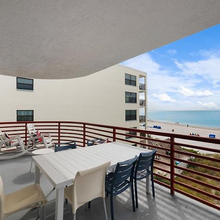 301 Crimson Condos St. Pete Beach Exterior foto