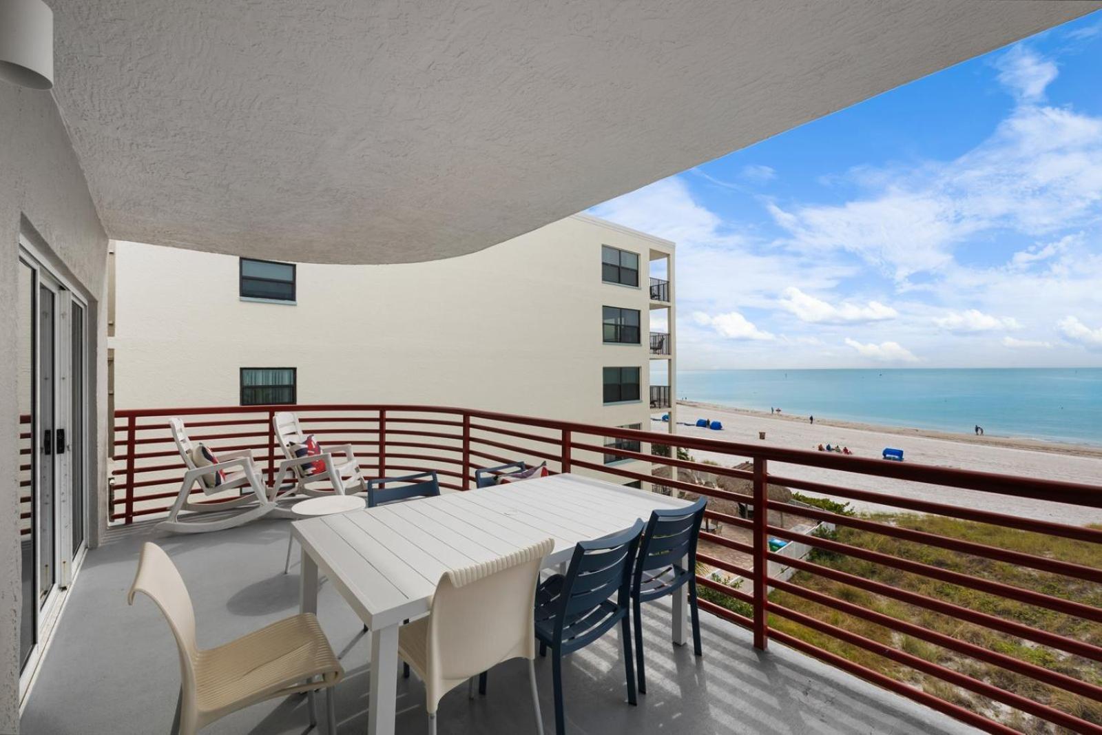 301 Crimson Condos St. Pete Beach Exterior foto